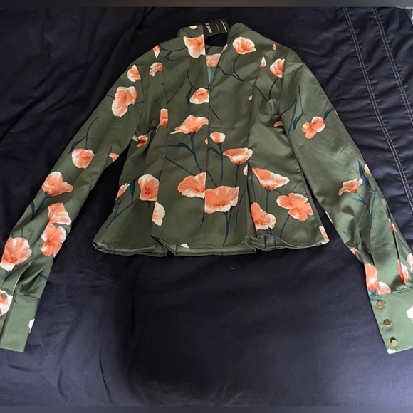 💕3 FOR $15💕 NWT FOREVER 21 FLORAL LONG SLEEVE BLOUSE, SIZE S WOMEN’S - Picture 3 of 8